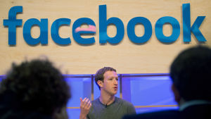 Facebooks galjonsfigur Mark Zuckerberg har fått uttala sig om datainsamling både en och annan gång Facebooks Mark Zuckerberg