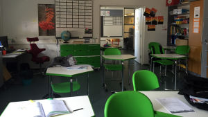 Föräldrarna har blivit mera medvetna om vilka alternativ som finns. Ett klassrum i Finno skola i Esbo.