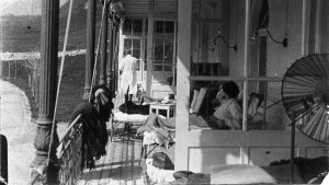 Balkong på sanatorium. Bilderna är tagna av Edith Södergran själv. Balkong på sanatorium, bild Edith Södergrans arkiv