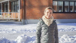 Veronica Lundqvist är ledande socialarbetare vid familjevårdsenheten i Kyrkslätt. Hon säger att hon i dag i sitt arbete möter klart fler unga som använder narkotika än för fem år sedan. Veronica Lundqvist, ledande socialarebtare vid familjevårdsenheten i Kyrkslätt.