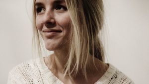 Julia Degerth tycker det är ganska enkelt att leva utan plast. Det hon saknar mest är glass. Julia Degerth.