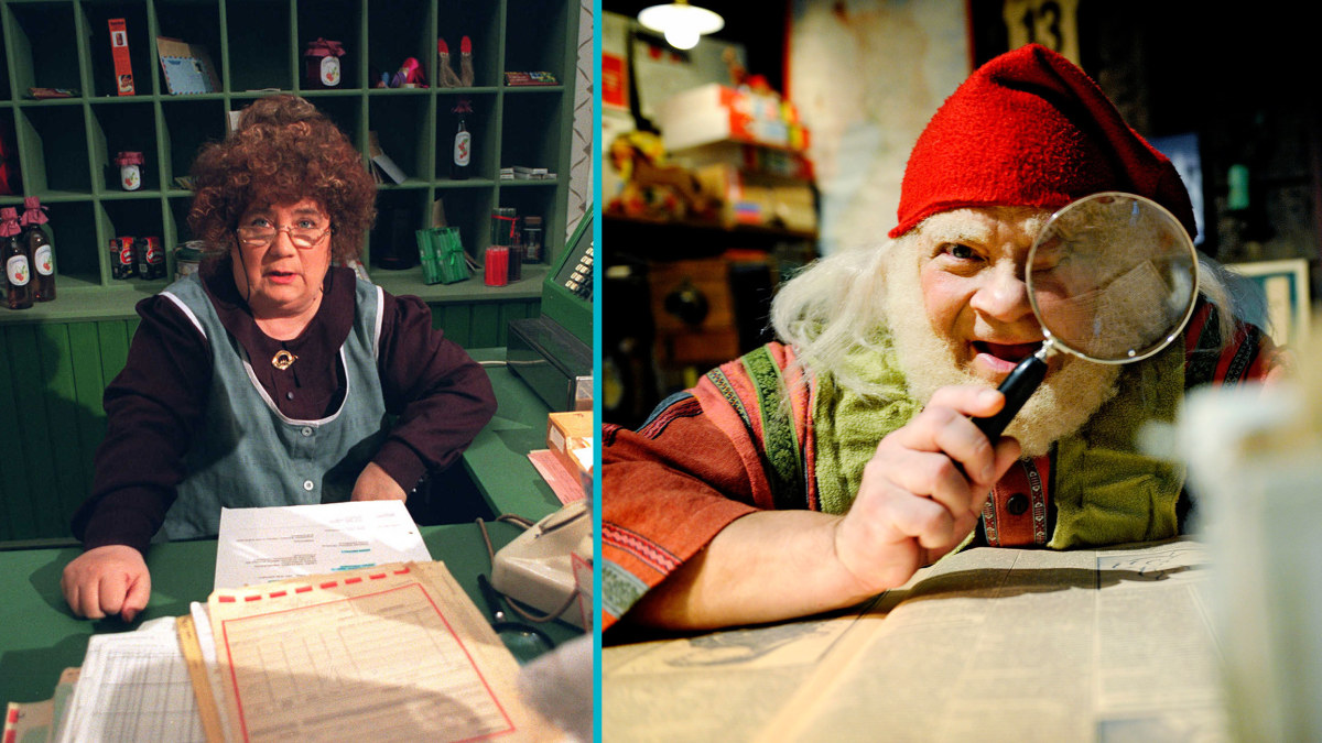 Kuva on jaettu kahtia. Vasemmalla Ritva Valkama Olga P. Postisena, oikealla Tonttu Toljanteri, jota esittää Kunto Ojansivu.