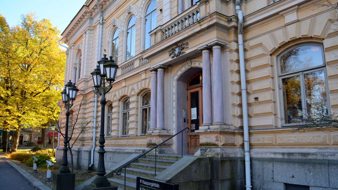 Stadsstyrelsen: FastighetsskÃ¶tseln i BorgÃ¥ ska utredas ...
