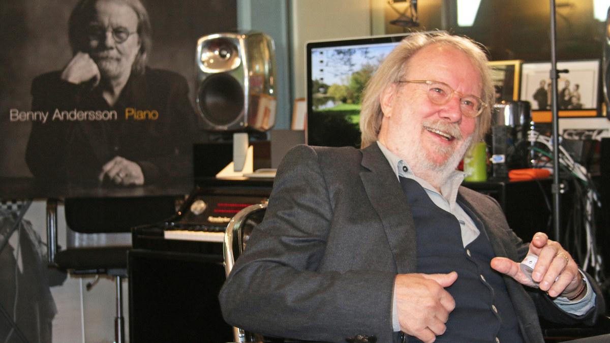 Benny Andersson en su taller en Skeppsholmen en Estocolmo.