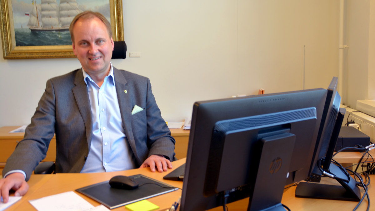 Tom Simola söker jobb som stadsdirektör i Salo - Svenska YLE