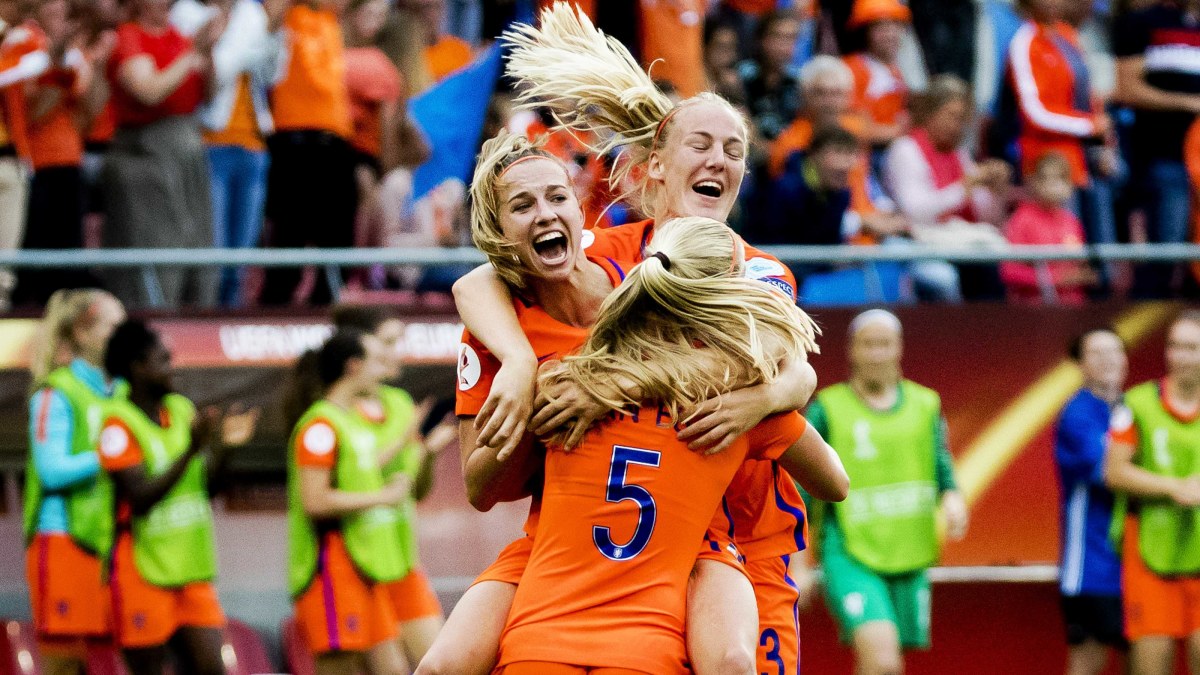 Målvakten glänste då Nederländerna höll undan mot Danmark ...