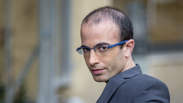 Historioitsija Yuval Noah Harari. Henkilökuva