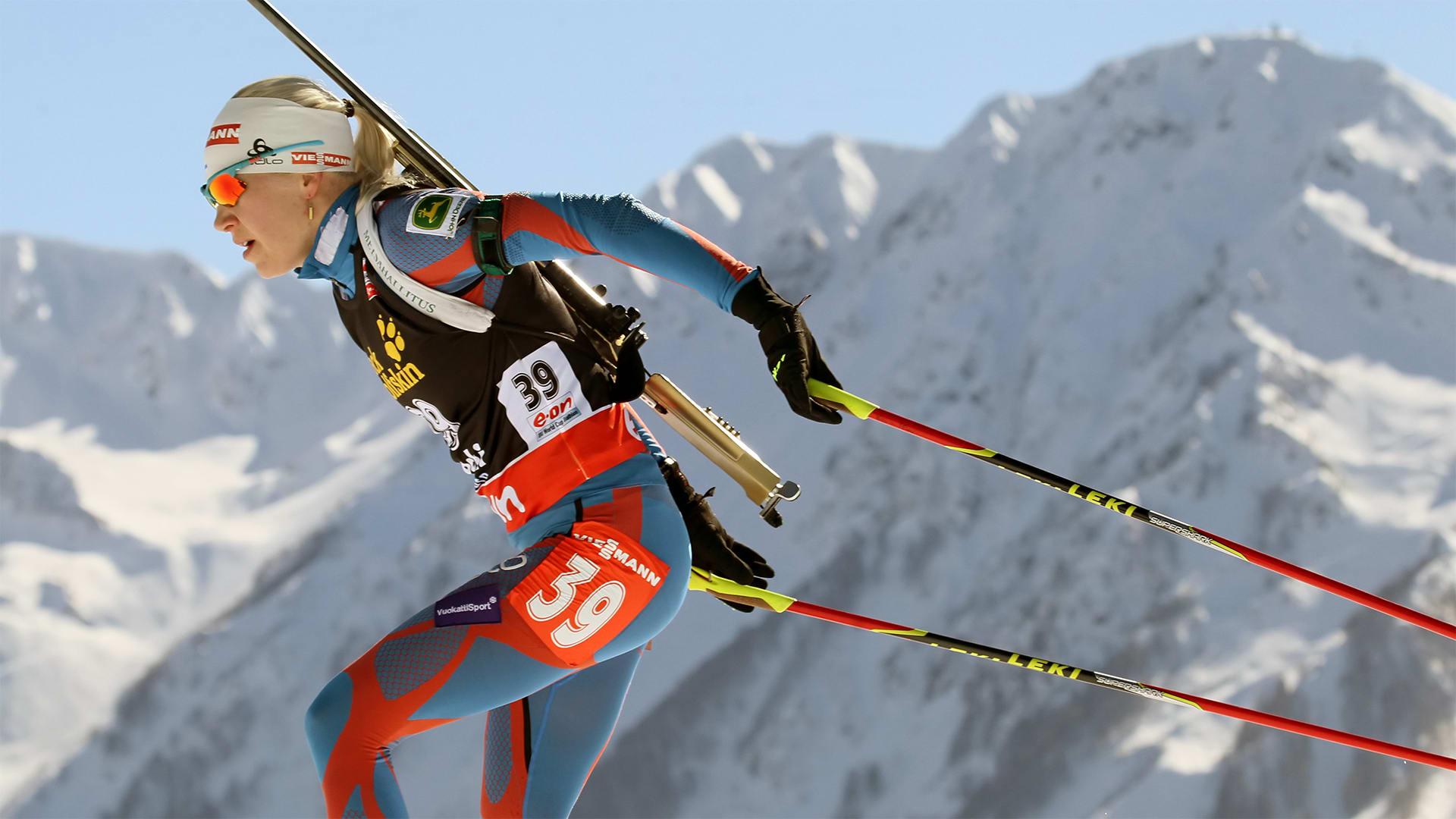 Världscupen i skidskytte: Världscupen i skidskytte: Damernas jaktstart (svenskt referat ...