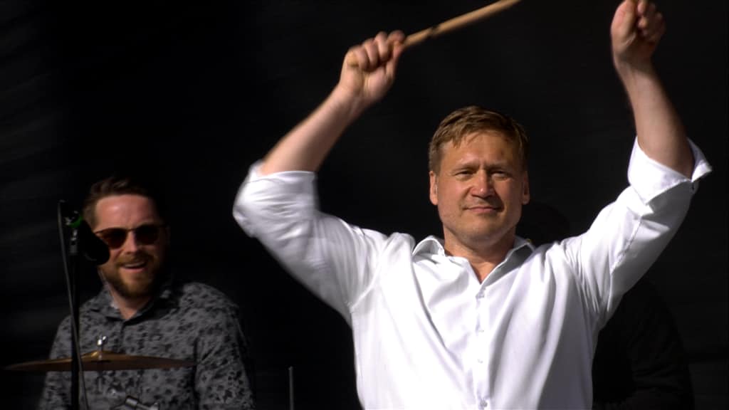 Samuli Edelmann Orkestra Suora Lahetys Sina Olet Aurinko