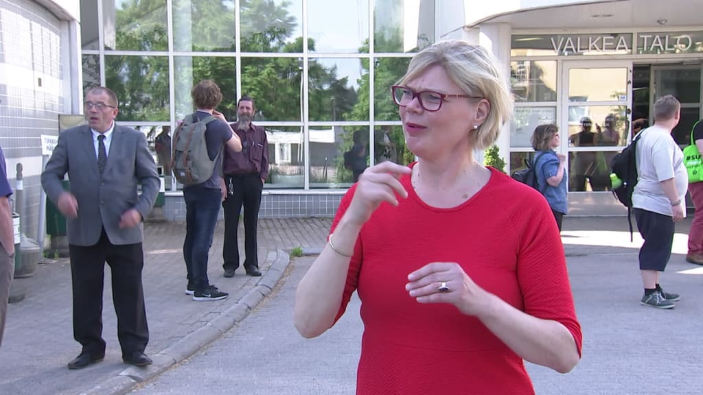 Kuurojen Liiton Hallituksen Puheenjohtajana Jatkaa Jaana Aaltonen Yle Uutiset Viittomakielella Tv Areena Yle Fi