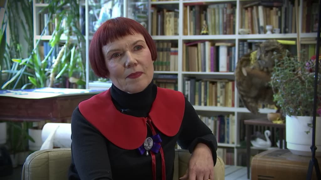 Taitelijan Ateljeessa Rosa Liksomin Venajankielinen Haastattelu Novosti Yle Tv Areena Yle Fi