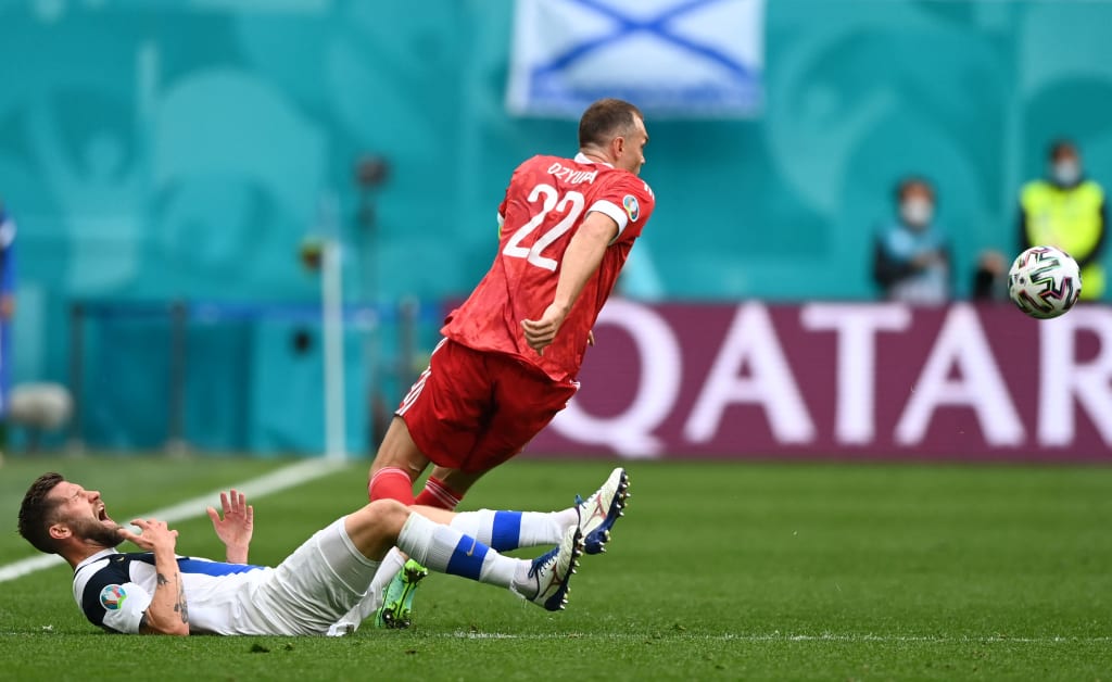 Hyokkaajajatti Taklasi Toivion Tylysti Jalkapallon Euro 2020 Tv Areena Yle Fi