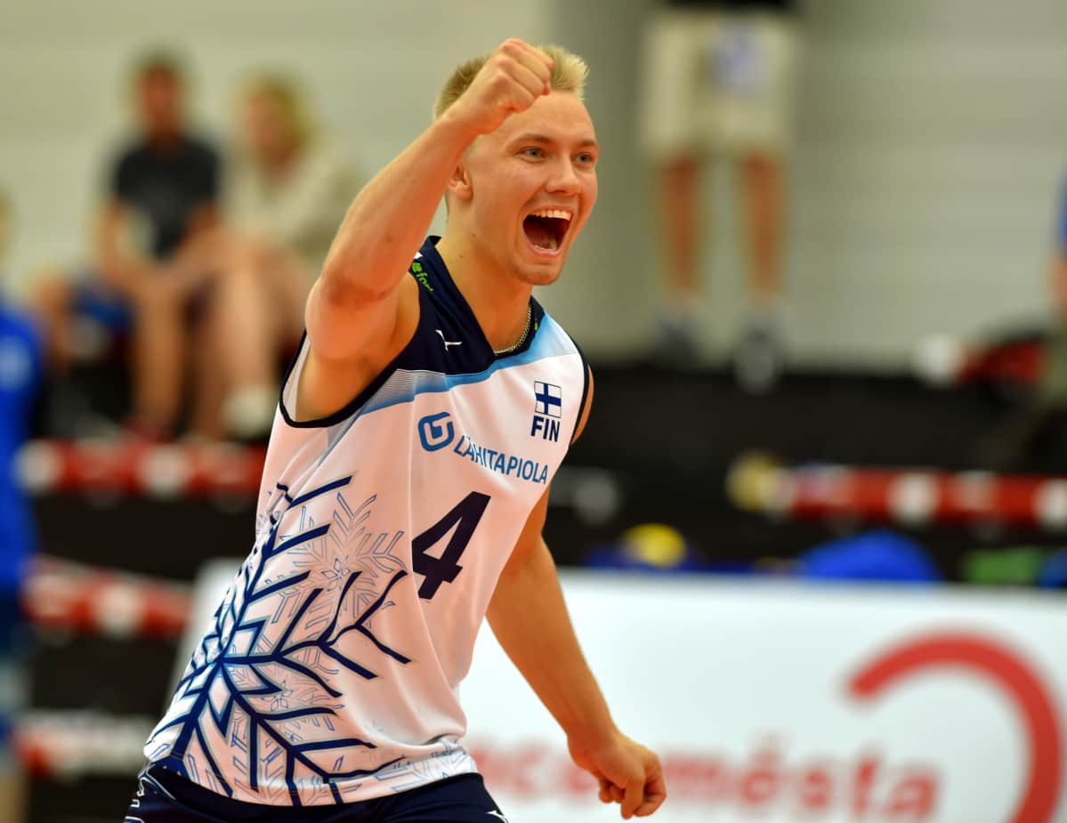 Superlibero Lauri Kerminen Valittiin Kauden Lentopalloilijaksi Yle