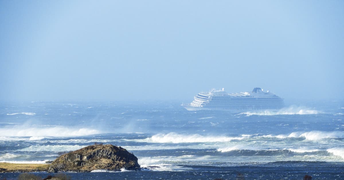 "Se oli kuin Titanic", "aalto vei vaimoni", "pöytiä ja tuoleja lensi päin ihmisiä" – Matkustajat kertovat kauhunhetkistä Viking Sky -aluksella