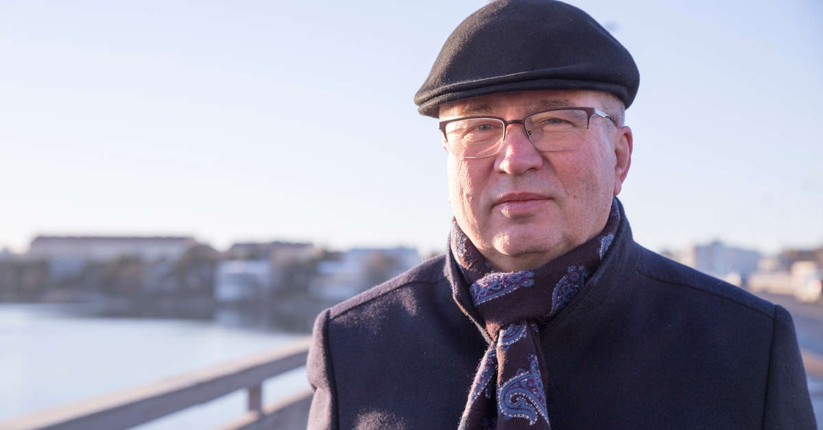Helsingin kokoomuksen ryhmänjohtaja Rautava luopuu tehtävästä | Yle