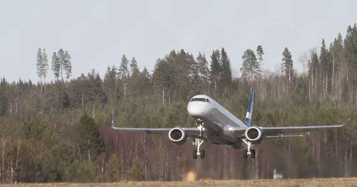 Suihkukoneet katoavat Kajaanin kentältä Yle