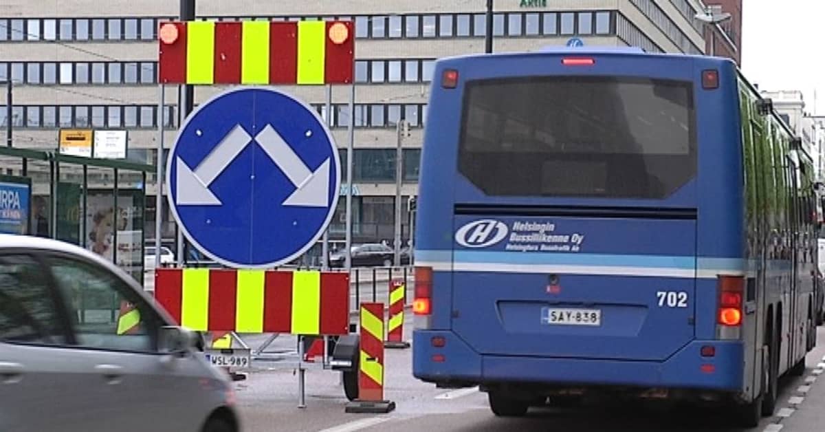 Helsingin Siniset Bussit Vaihtavat Omistajaa V ri S ilyy Entisell n