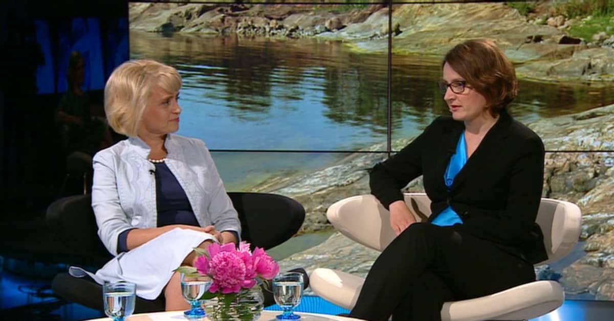 Laura Peuhkuri on saanut kehotuksia erota kristillisdemokraattien ...