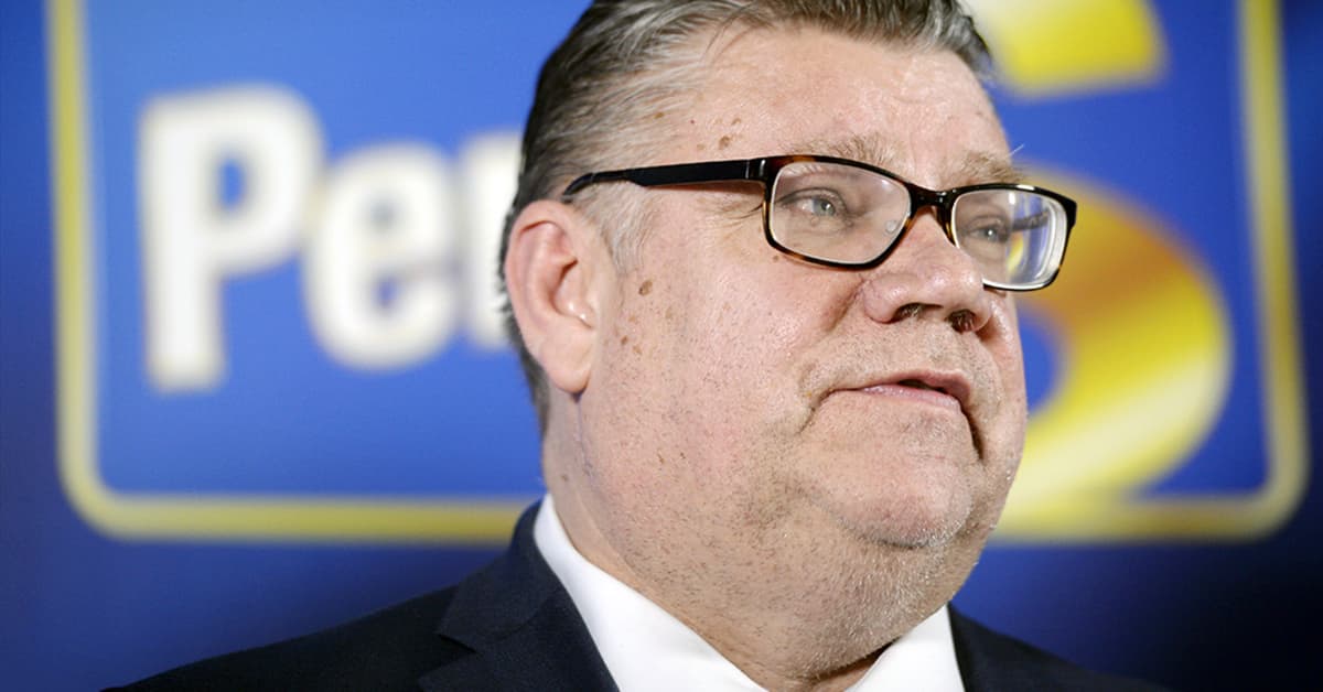 Soini EU lipun Polttamisesta Ei Mit n Tolkkua Yle Uutiset