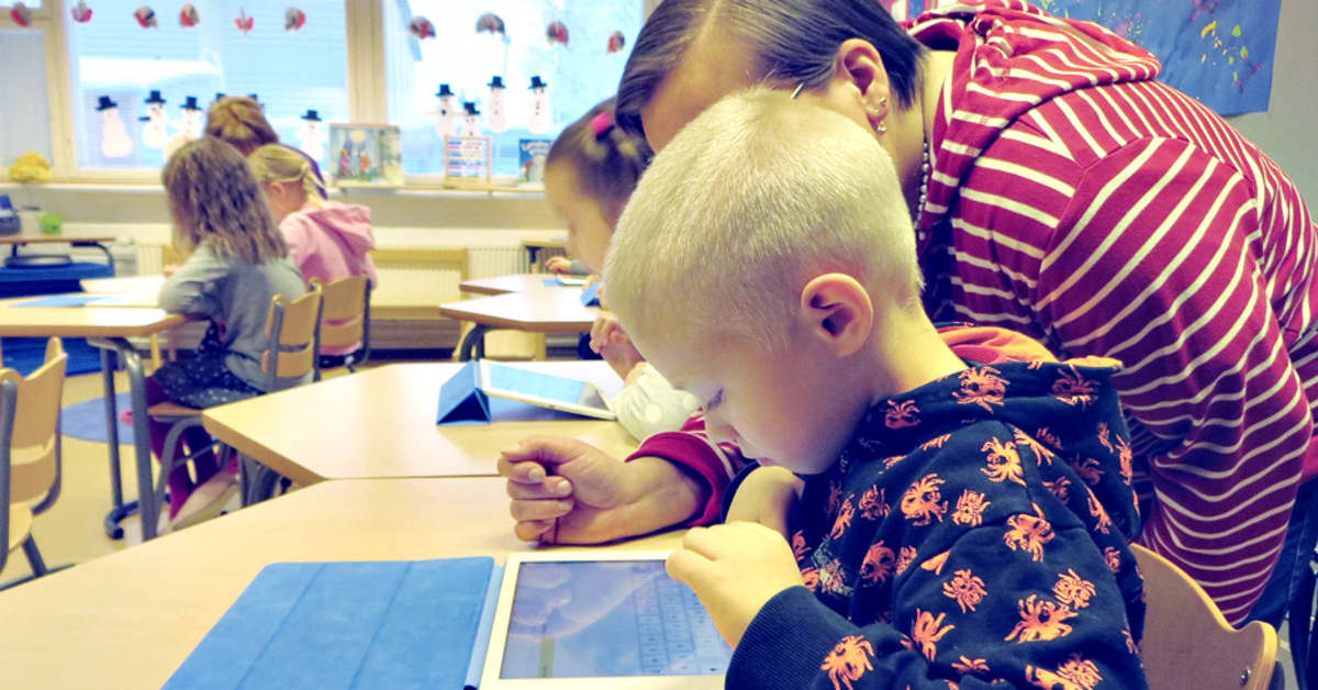 Report proposes free preschool for 5yearolds, lower home care