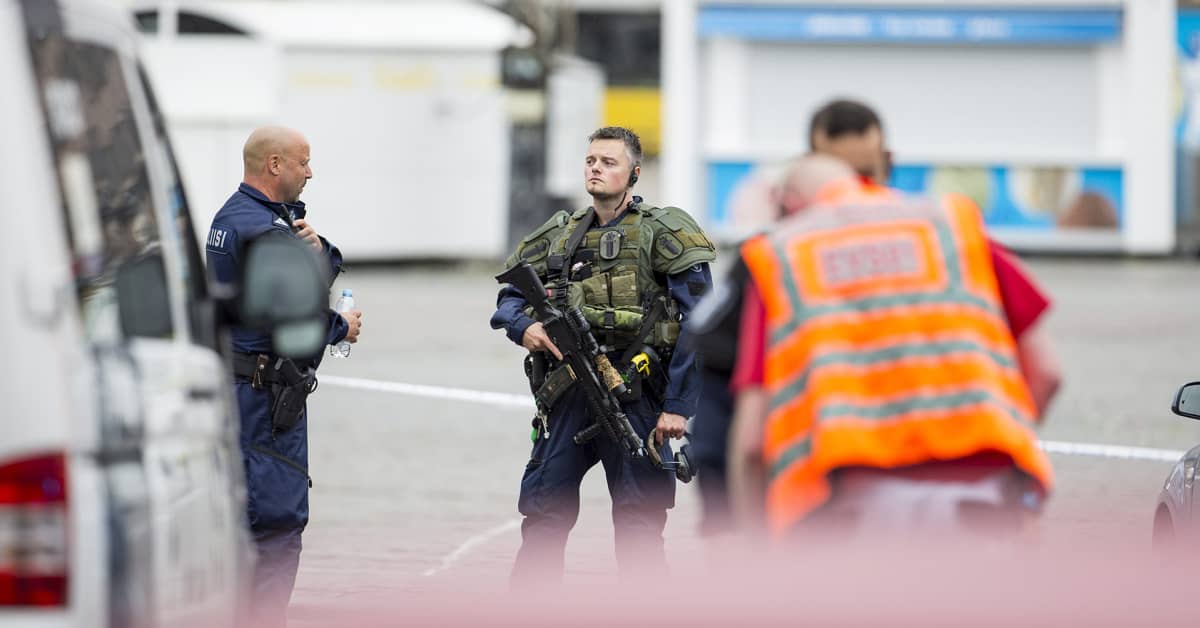 Useat kymmenet poliisit tutkivat Turun epäiltyä terroritekoa – Mitä poliisi  tekee juuri nyt? | Yle Uutiset