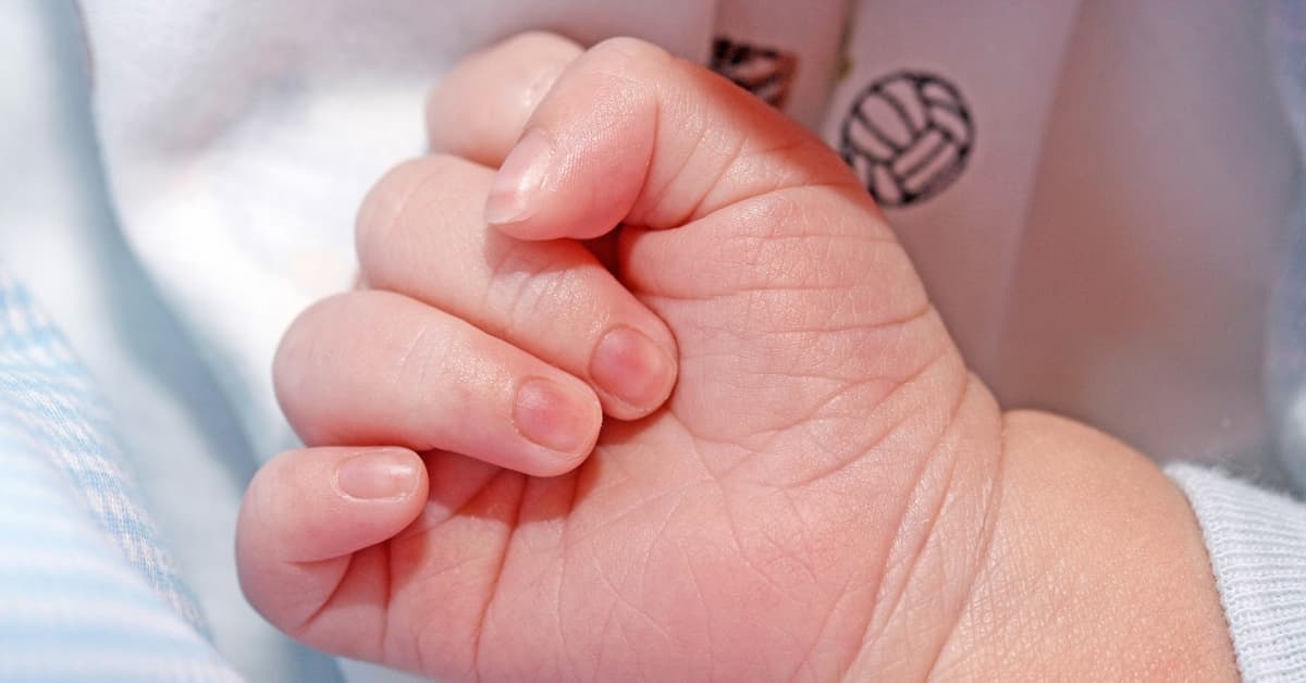 Vauvan oireet otettiin tosissaan vasta, kun hengitys pysähtyi