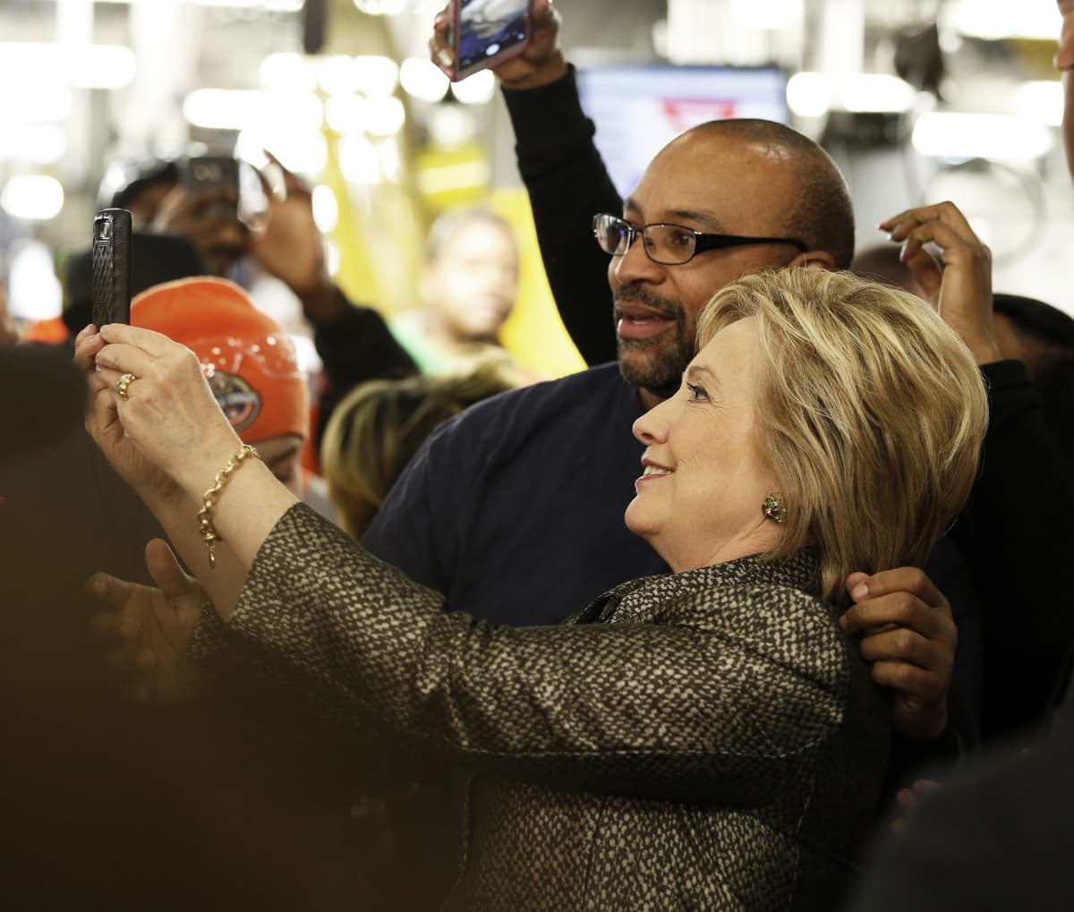 Hillary Clinton kampanjatilaisuudessa Detroitissa 2016.