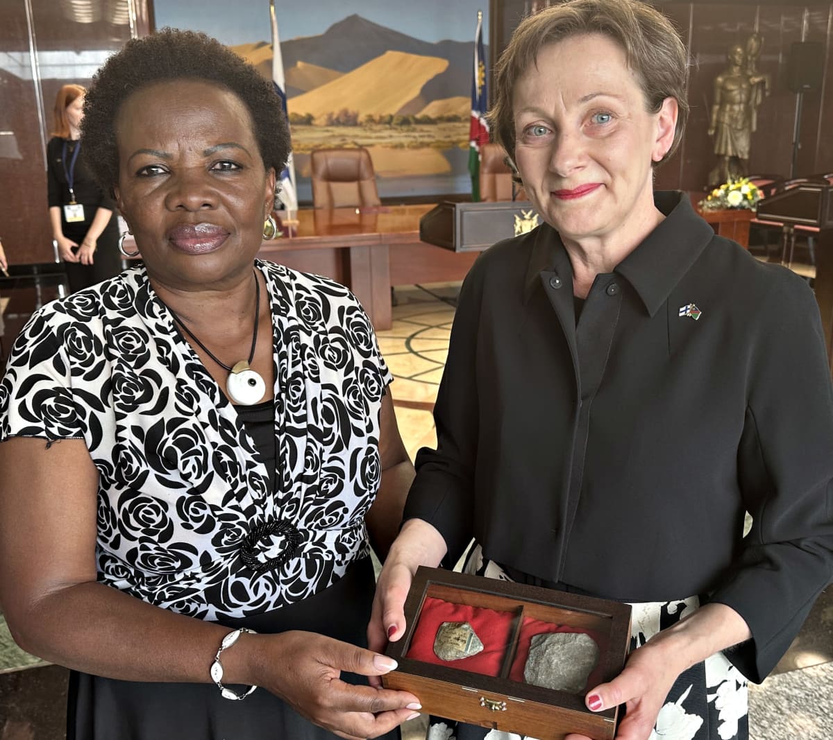 Fragments of sacred stone repatriated from Finland to Namibia | News | Yle  Uutiset
