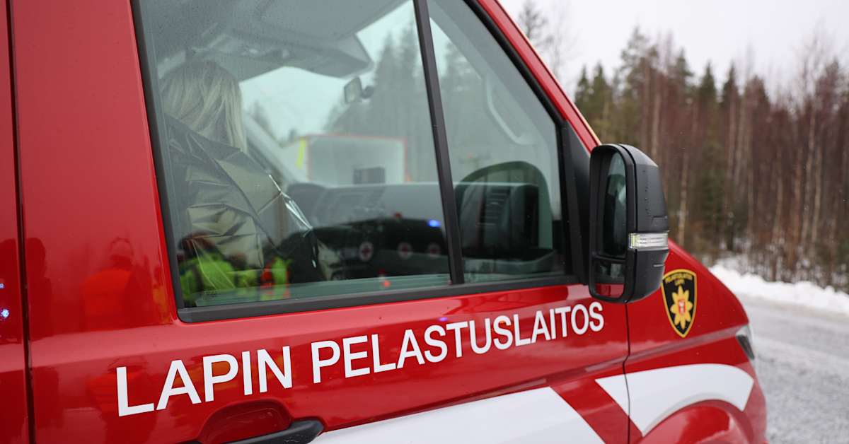 Lapin pelastuslaitos pelasti jäiseen Inarijärveen pudonneen kelkkailijan – sinnitteli toista tuntia veden varassa