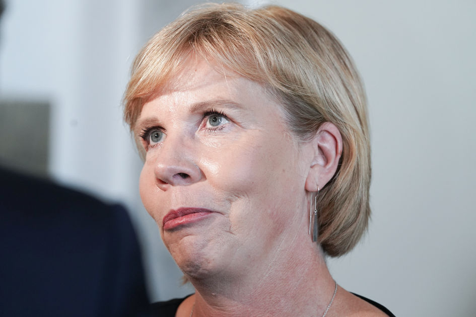 Oikeusministeri Henriksson: Virkamiehiin kohdistuvan maalittamisen tulisi olla virallisen syytteen alaista