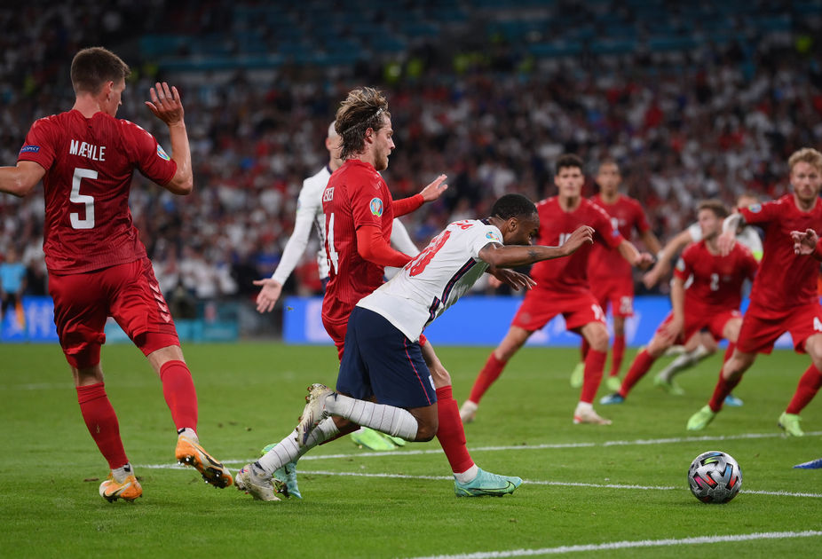 Katso kyseenalainen ratkaisu! Näin Englanti meni EM-finaaliin ja Harry Kane murskasi tanskalaisten unelmat – "Moni olisi jättänyt viheltämättä" - Vimarsana News