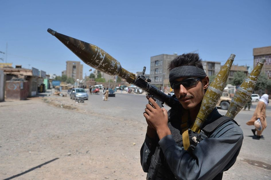 Taistelut jatkuvat keskeisistä kaupungeista Afganistanissa – Taliban-liike kiistää syyllistyneensä sotarikoksiin - Vimarsana News