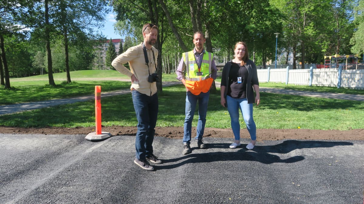 Hirvonen, Tiensuu ja Töttölä