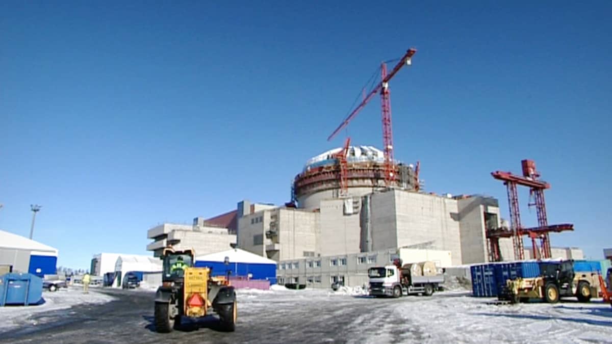 Olkiluodon rakennustyömaa maaliskuussa 2011.