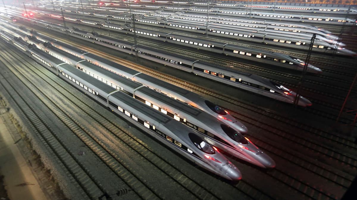 Kiinassa aukesi maailman pisin luotijunarata | Yle Uutiset