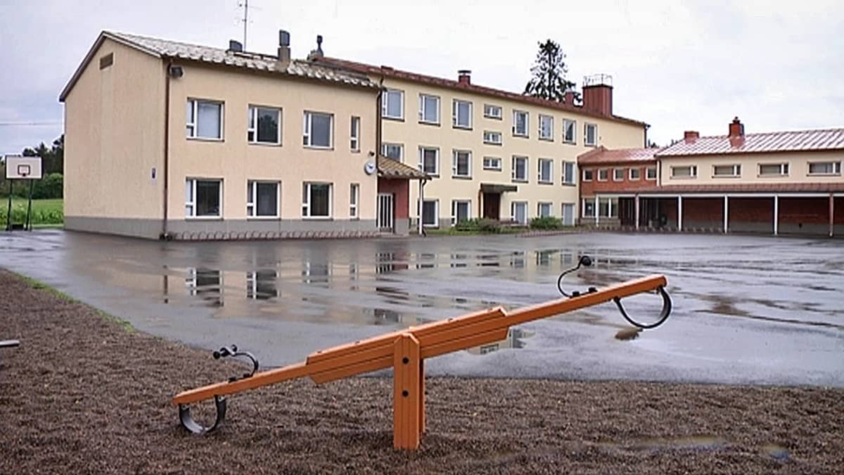 Urjala saattaa lakkauttaa kaikki nykyiset koulunsa | Yle Uutiset