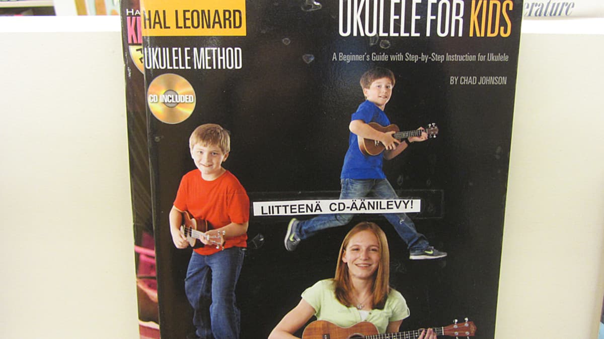 Kirjasto Vastaa Huutoon Ja Lainaa Kanteletta Yle Uutiset Yle Fi