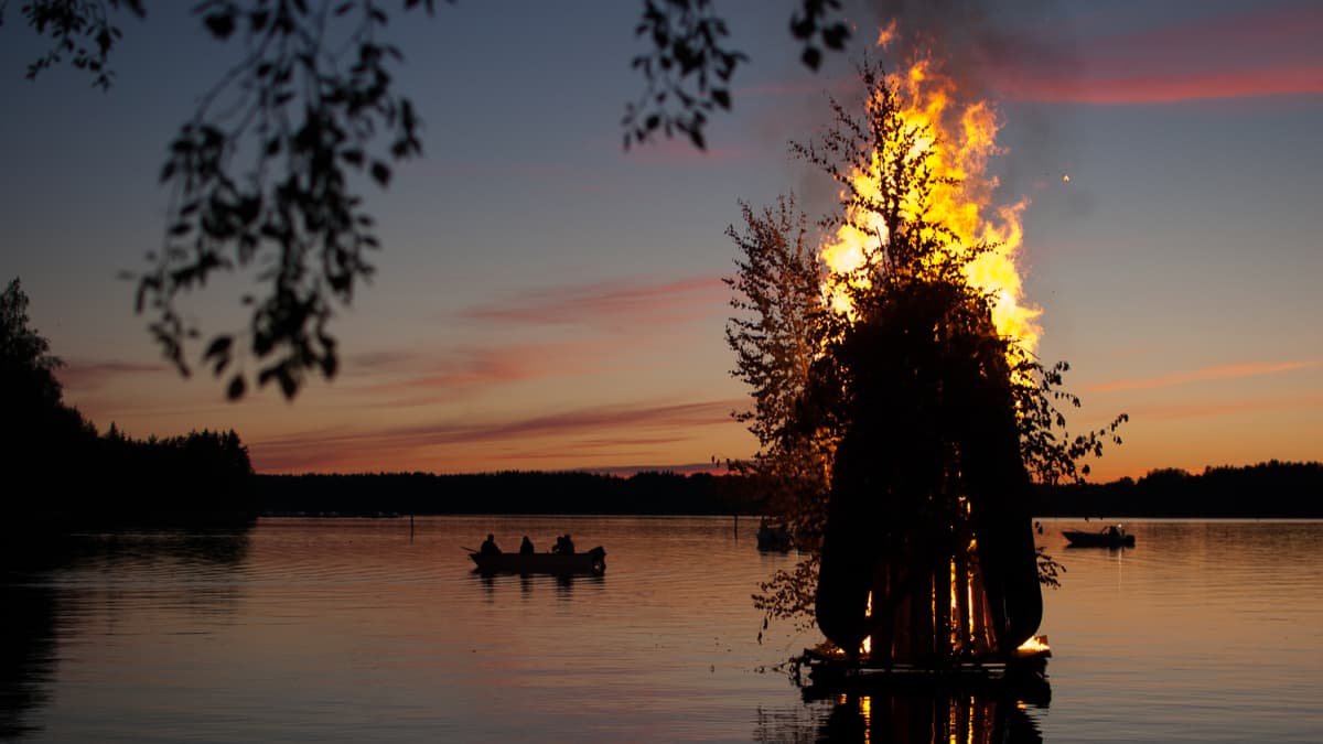 From the archives: Why Finns go wild for the summer solstice | News | Yle  Uutiset