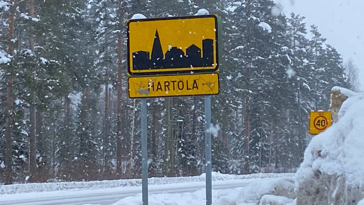 Kunnan vuokrataloyhtiö purkaa kaksi vanhaa rivitaloa Hartolassa | Yle  Uutiset