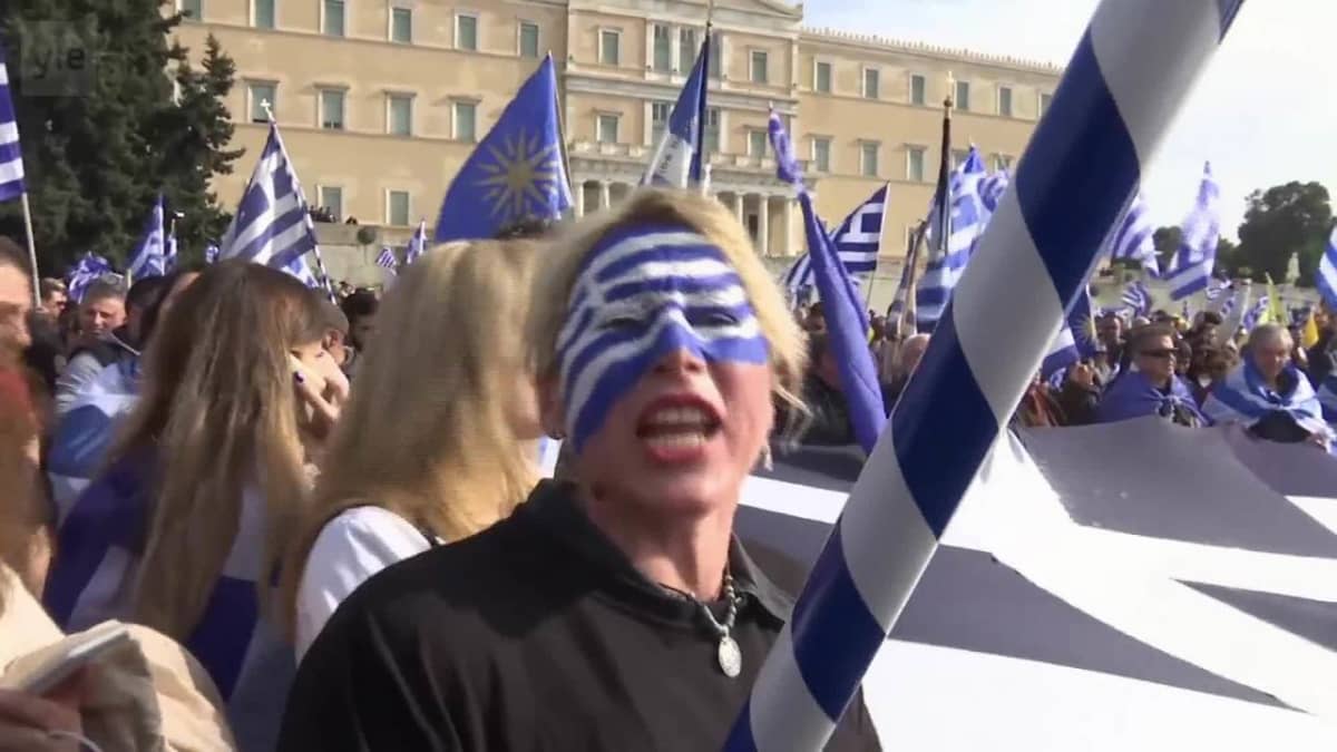 Uutisvideot: Mielenosoittajat liikeellä Ateenassa