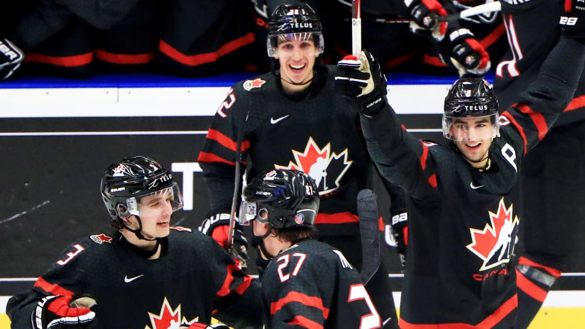 Kanada nousi kahden maalin takaa maailmanmestariksi