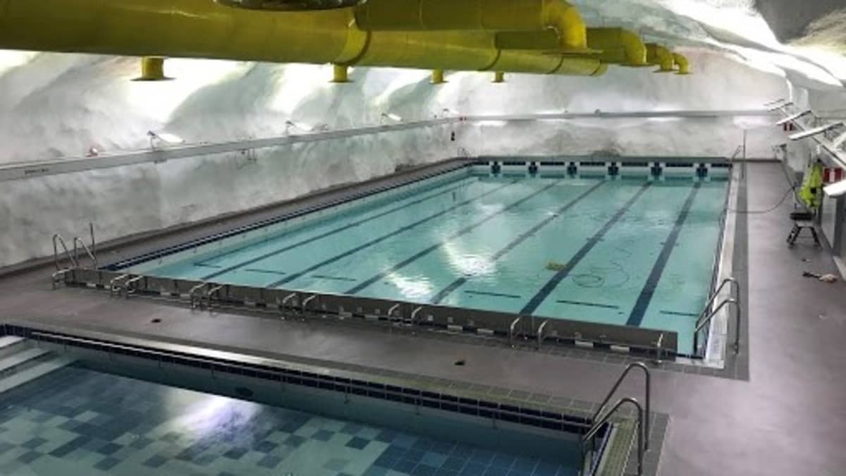 Hervannan uusi uimahalli saa vakikävijät sekaisin – naisten pukuhuone onkin  nyt miesten pukuhuone | Yle Uutiset