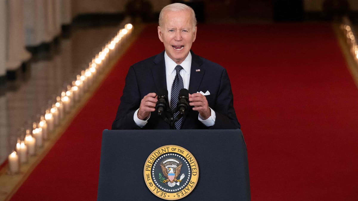 Biden: Herran tähden, kuinka monta verilöylyä vielä hyväksymme?