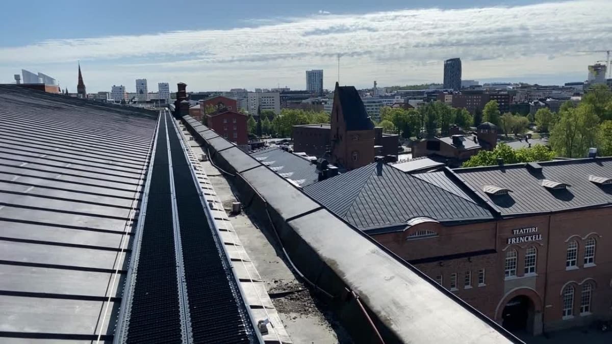 Tampereen Finlaysonin katolle pääsee pian kattokävelylle valjaiden kanssa  tai ilman – katso, miltä kesäinen kansallismaisema näyttää yläilmoista