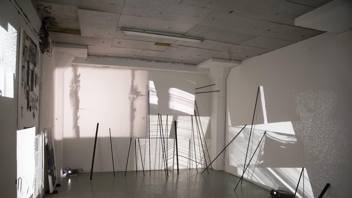 Natalia Kozietin video-installaatio Galleria Huuto