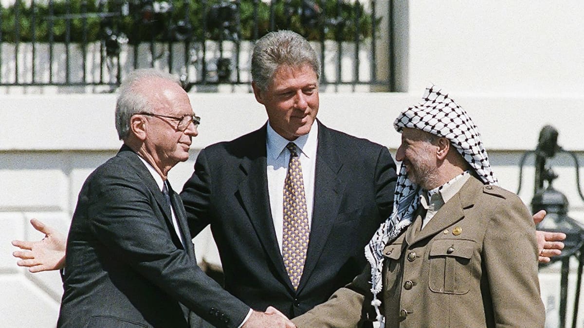 Jasser Arafat ja Israelin pääministeri Jitzhak Rabin.