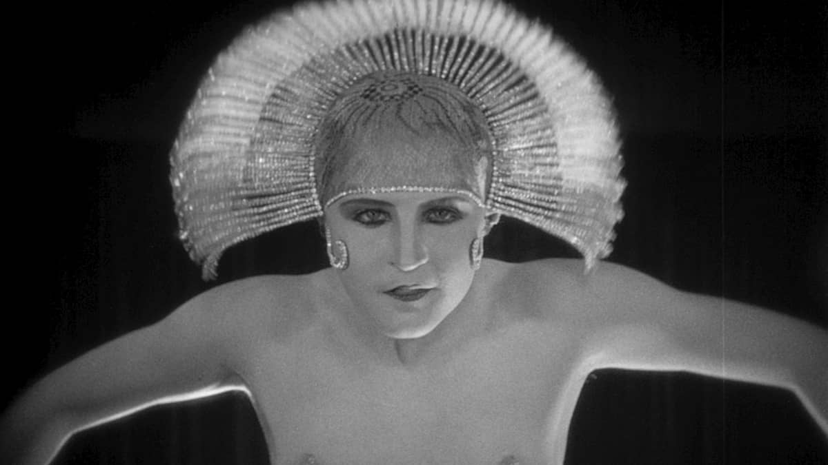 Fritz Lang elokuva Metropolis, näyttelijä Birgitte Helm.
