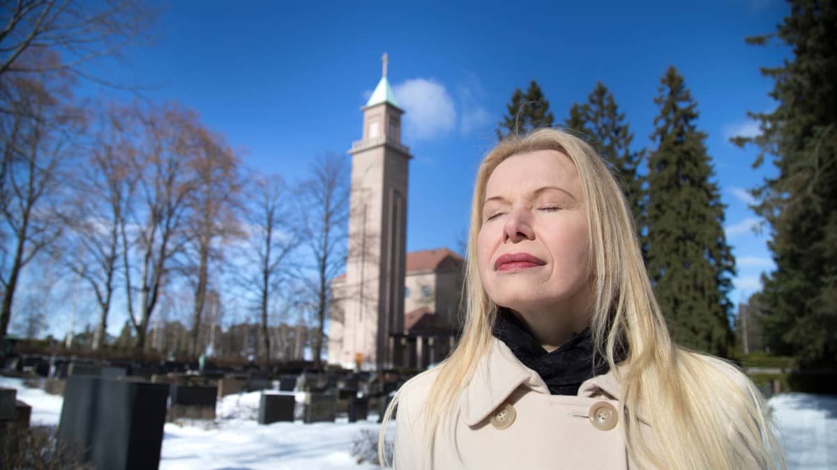Elisa Morgan Hietanieman hautausmaalla