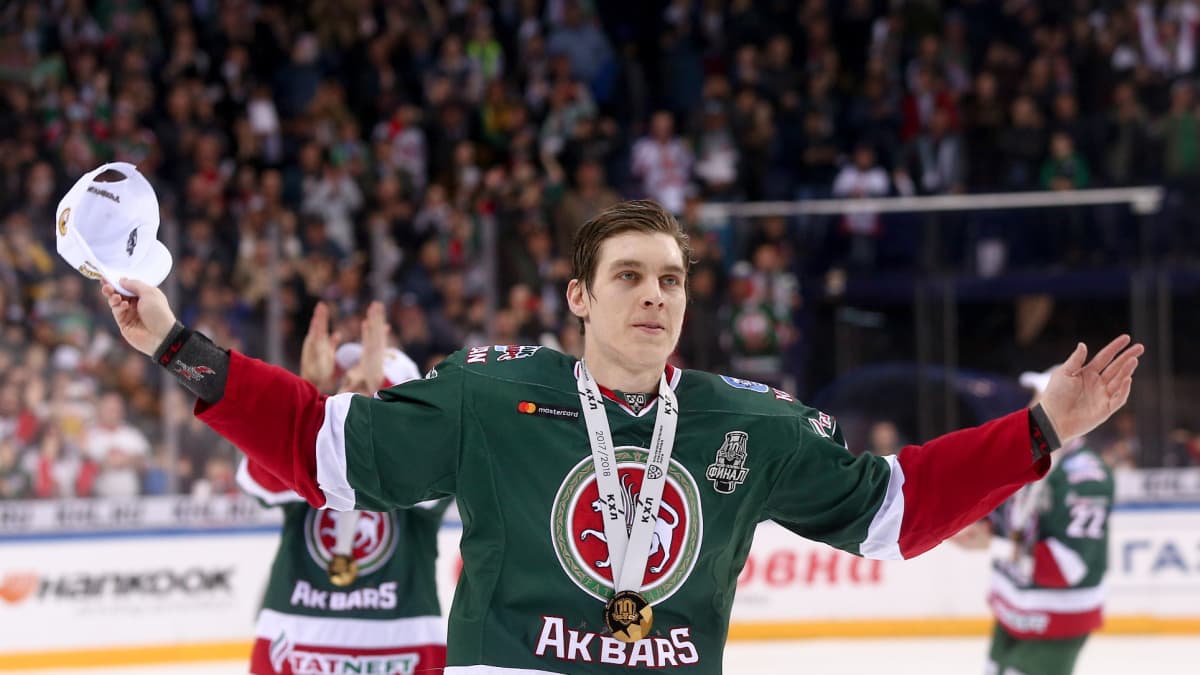 Suomen mestari Kärpät alkoi paikata KHL:ään lähtevien tähtien jättämiä  aukkoja – Ohtamaa palaa seuraan jättisopimuksella