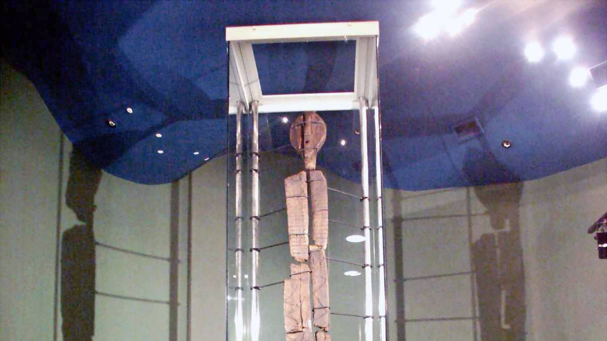 Shigir -patsasta säilytetään museossa Jekaterinburgissa.